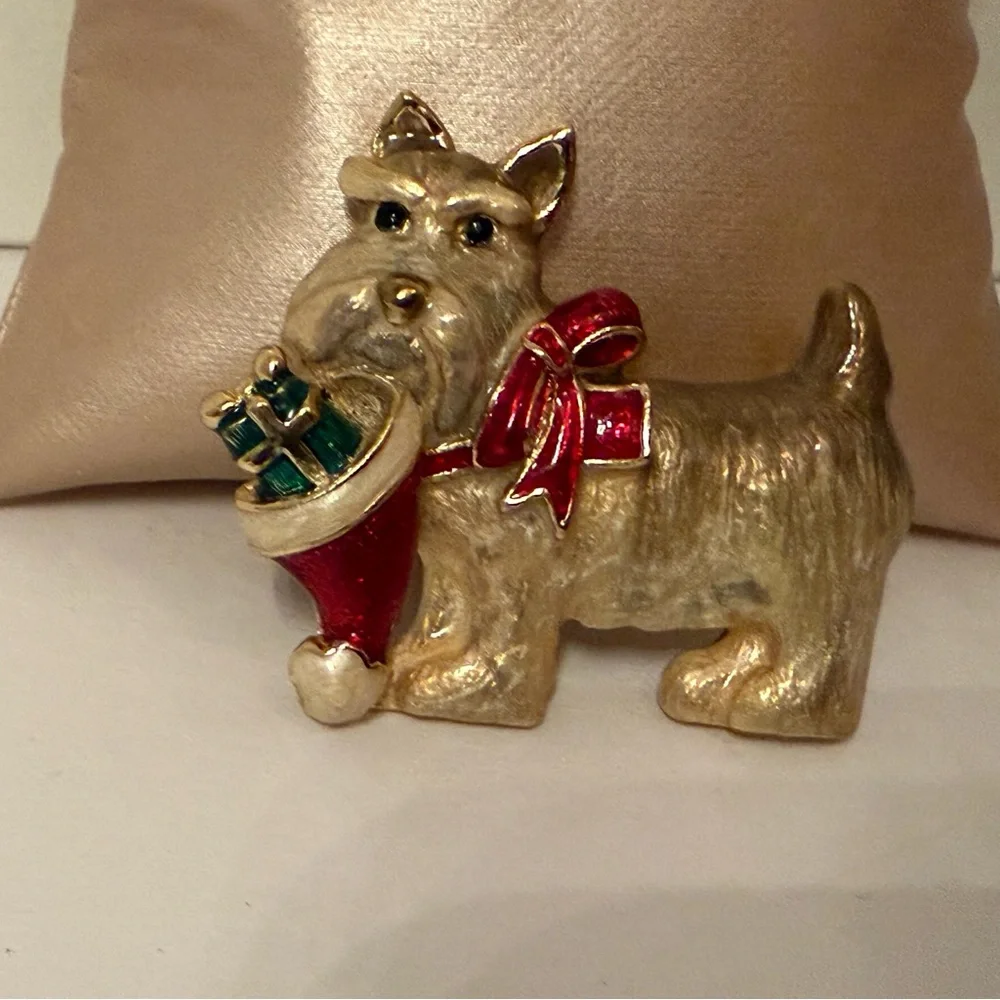 BROOCH DOG SCOTTIE SCOTTISH TERRIER GOLD TONE GLOSSY ENAMEL CREAM GRAY HOLIDAY - Picture 5 of 7